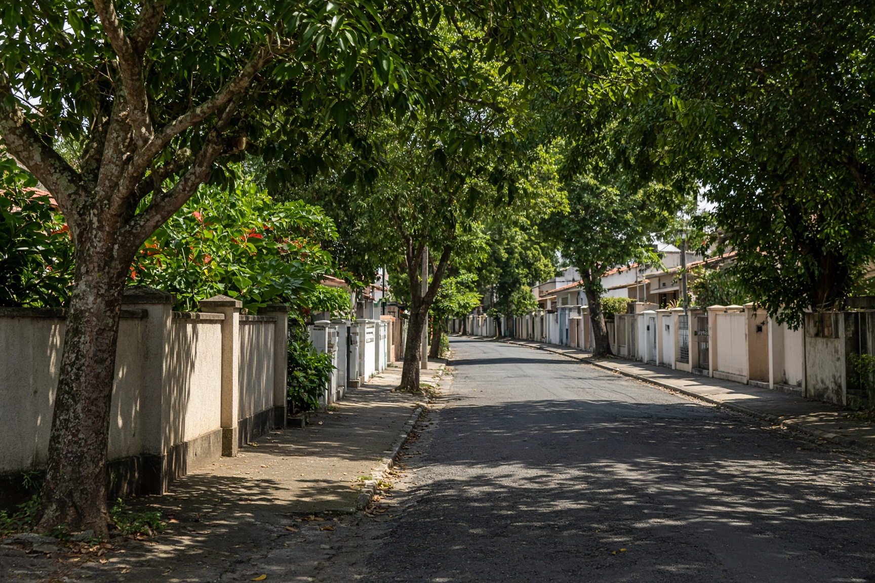 Rua residencial em Guararapes, Fortaleza
